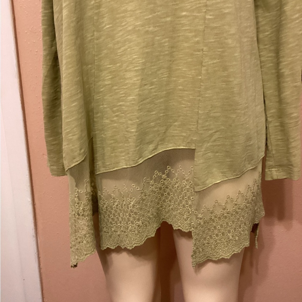 Soft Surroundings Asymmetrical Long Sleeve Lace Size Medium - Picture 3 of 13